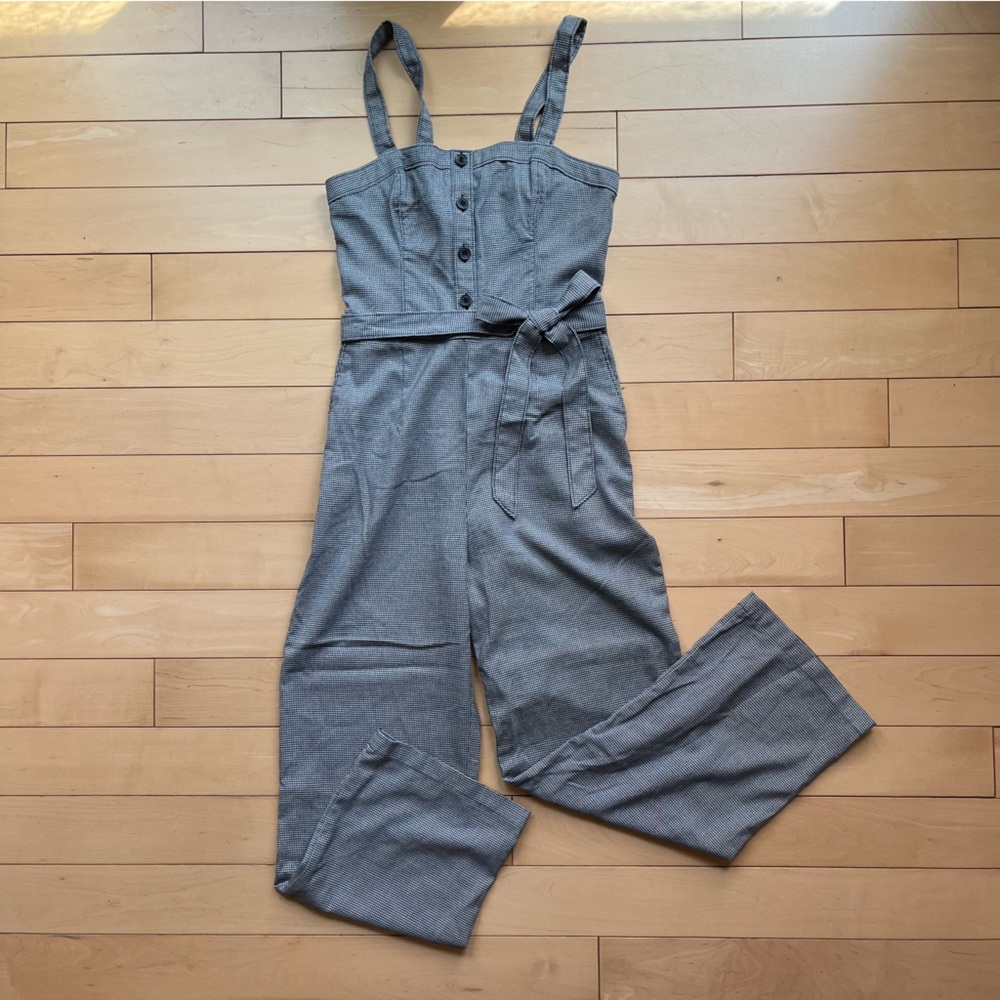 EUC A&F Jumpsuit Size Small